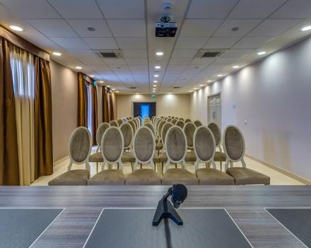 Best Western Plus Hotel Perla del Porto, 4 star hotel in Catanzaro, has a well-equipped meeting centre