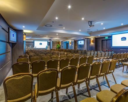 Discover the Best Western Plus Convention Center Hotel Perla del Porto for your meeting in Catanzaro