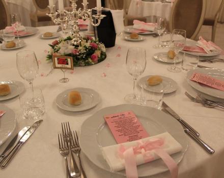 Allestimento tavoli wedding al Best Western Plus Hotel Perla del Porto 4 stelle