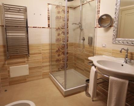 Discover the comfortable rooms at the Best Western Plus Hotel Perla del Porto in Catanzaro Lido