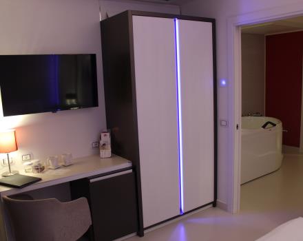 Comfort e servizi nelle camere del BW Plus Hotel Perla del Porto, 4 stelle a Catanzaro Lido