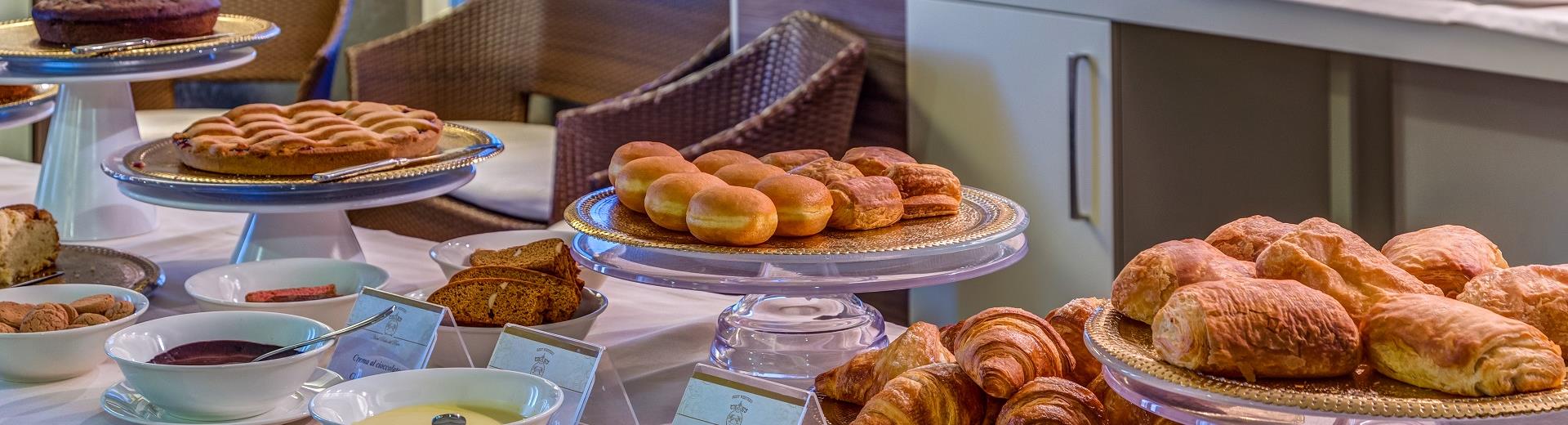 Tasty breakfast at BW Plus Hotel Perla del Porto in Catanzaro Lido