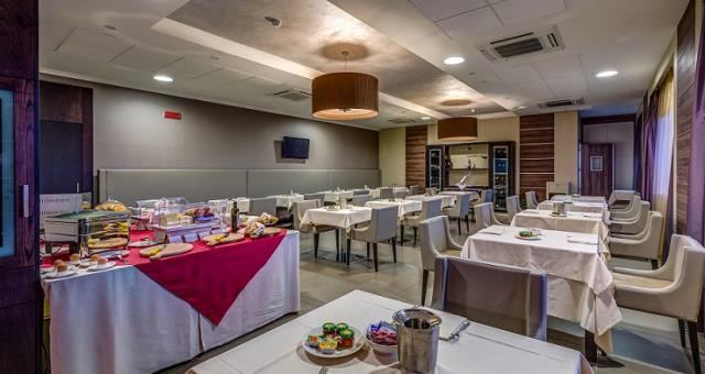 The buffet breakfast in our hotel 4 star hotel in Catanzaro Lido is rich in typical products