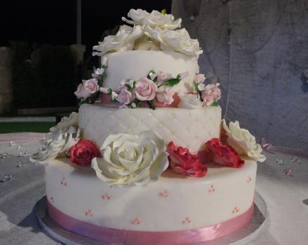 La bellissima torta nuziale per il tuo matrimonio a Catanzaro Lido